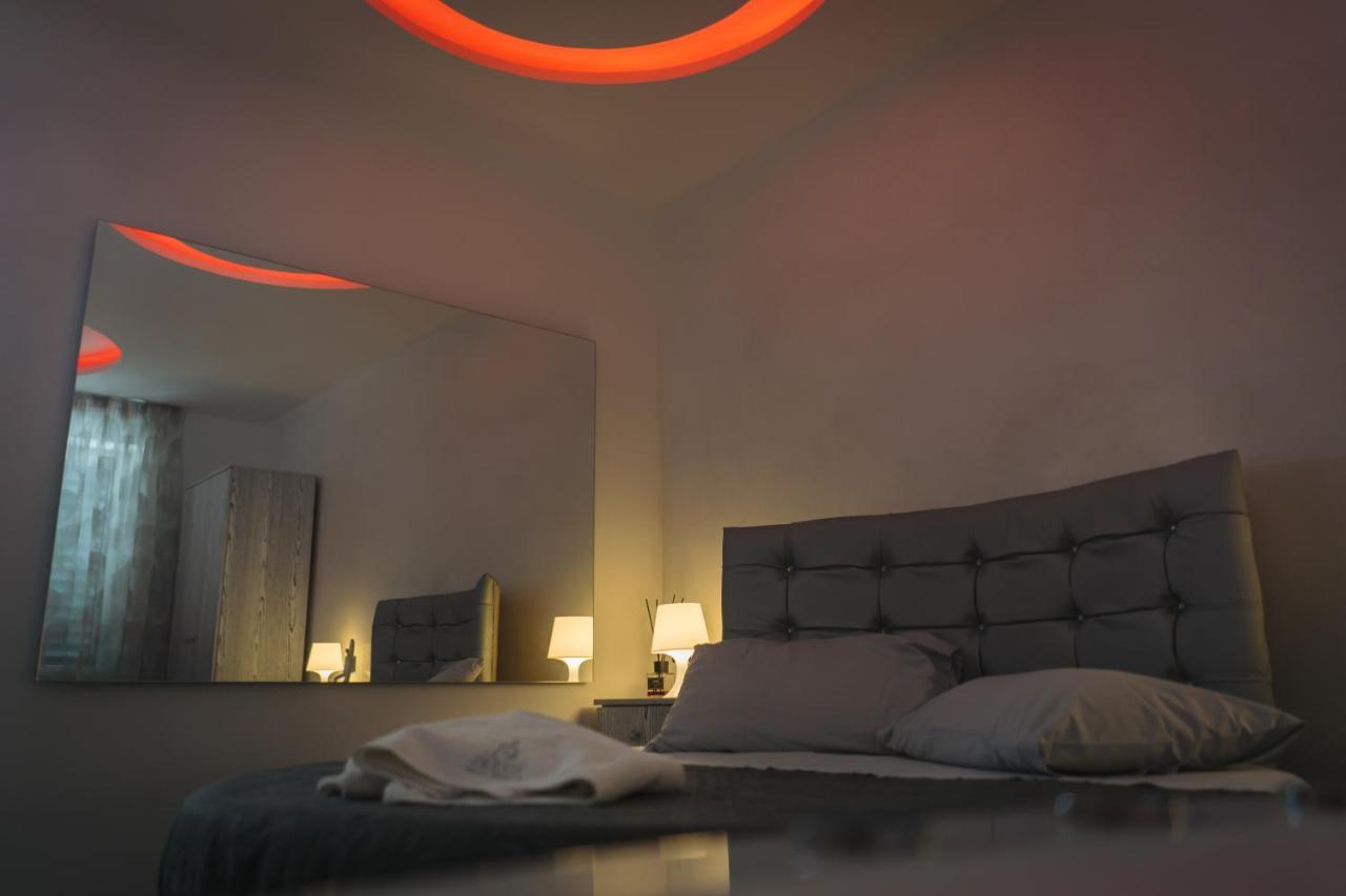 Dl Luxury B&B نابولي الغرفة الصورة